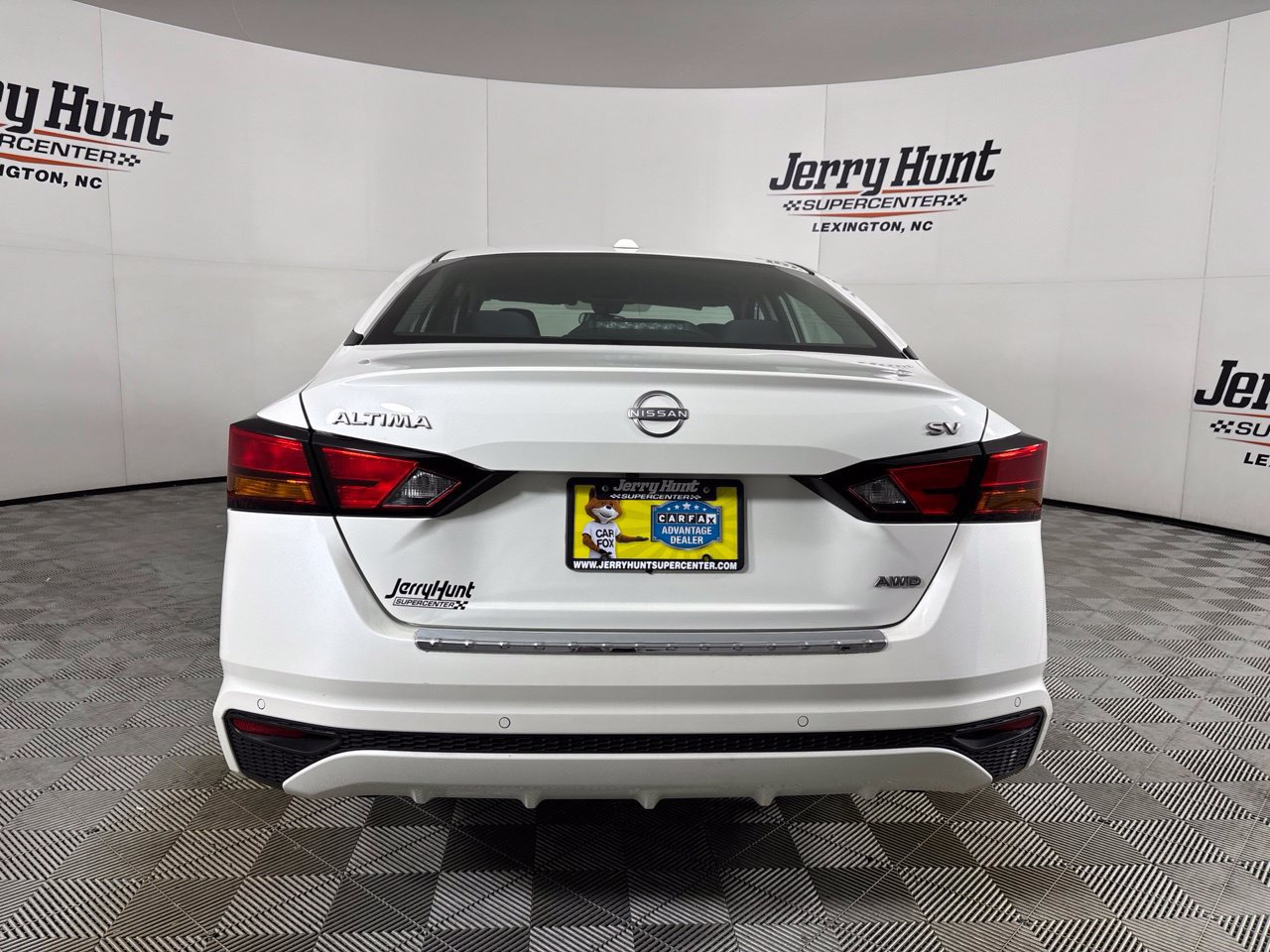 Used 2023 Nissan Altima 2.5 SV AWD/4WD image 7