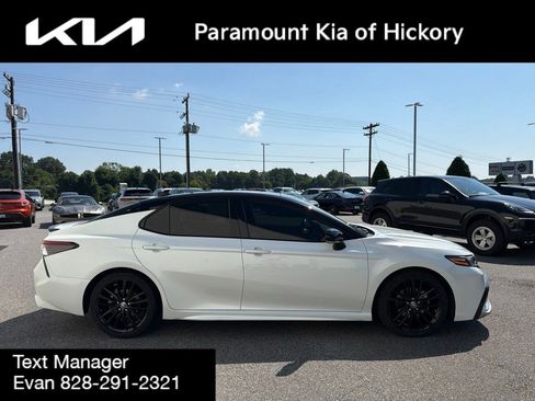 Used 2021 Toyota Camry XSE FWD image 5