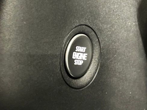 New 2025 Volkswagen ID.4 Pro S image 18