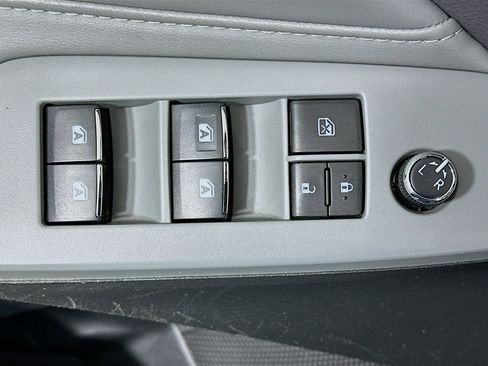 Used 2021 Toyota Avalon XLE image 15