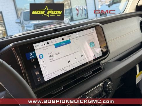 Used 2025 Jeep Wrangler Sport image 16