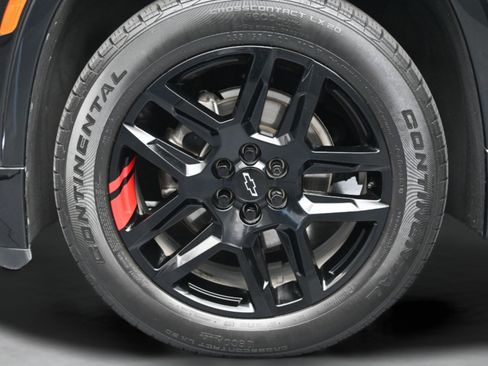 Used 2023 Chevrolet Traverse Premier w/ Redline Edition FWD image 10