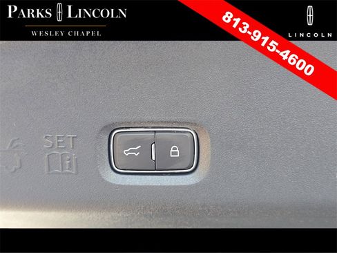 Certified 2025 Lincoln Navigator Reserve image 10