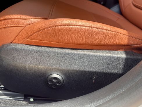 Used 2025 Mercedes-Benz C 300 Sedan image 10