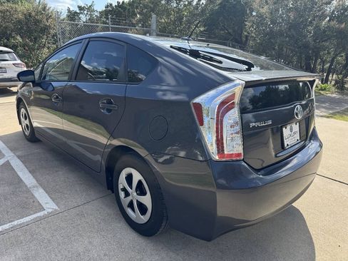 Used 2014 Toyota Prius Four FWD image 11