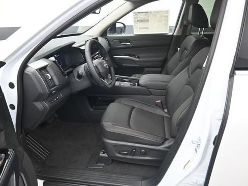 New 2026 Nissan Pathfinder SL AWD/4WD image 9