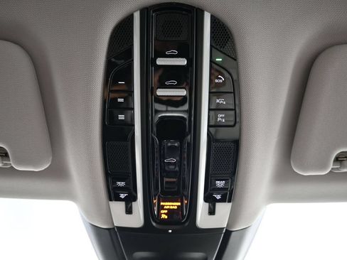 Certified 2023 Porsche Panamera 4 AWD/4WD image 32
