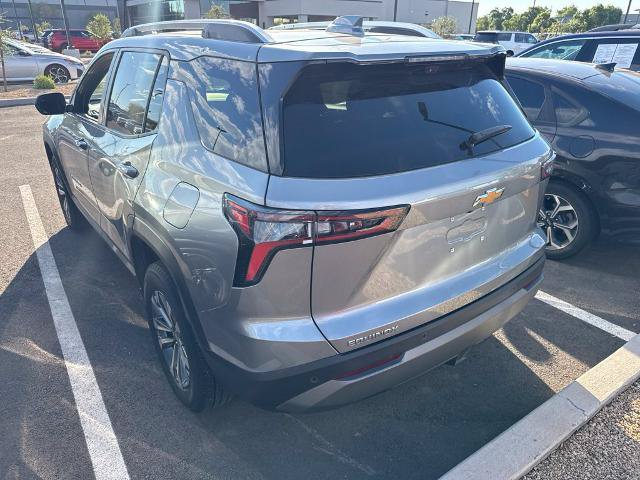 Used 2025 Chevrolet Equinox LT w/ Convenience Package II FWD image 3