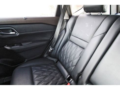 Used 2022 Nissan Rogue Platinum w/ Head-Up Display Package image 11