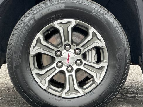 Used 2025 GMC Sierra 1500 SLT RWD image 24