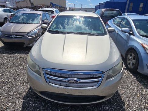 Used 2012 Ford Taurus SEL FWD image 2