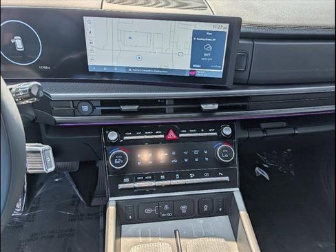 Used 2024 Hyundai Santa Fe Calligraphy image 10