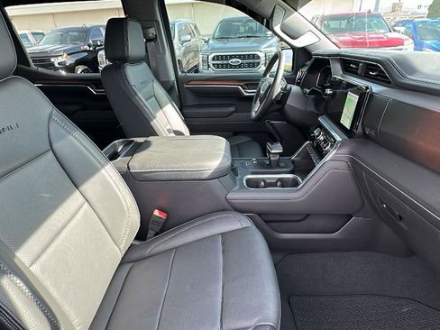 Certified 2025 GMC Sierra 1500 Denali w/ Denali Reserve Package image 15