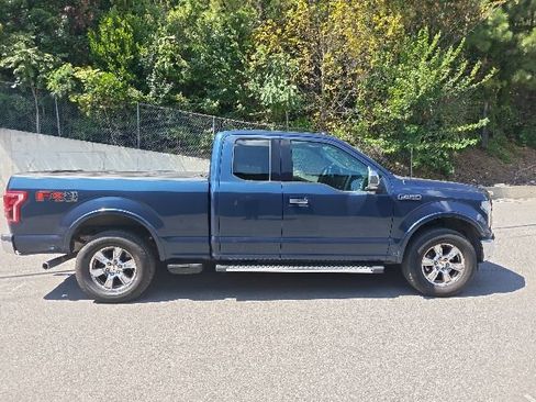 Used 2016 Ford F150 Lariat w/ Equipment Group 502A Luxury AWD/4WD image 2