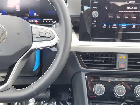 New 2025 Volkswagen Taos S image 27