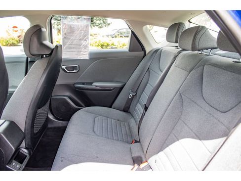 Used 2025 Kia K4 EX FWD image 17