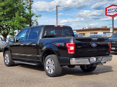 Used 2018 Ford F150 XLT w/ Equipment Group 302A Luxury AWD/4WD image 9