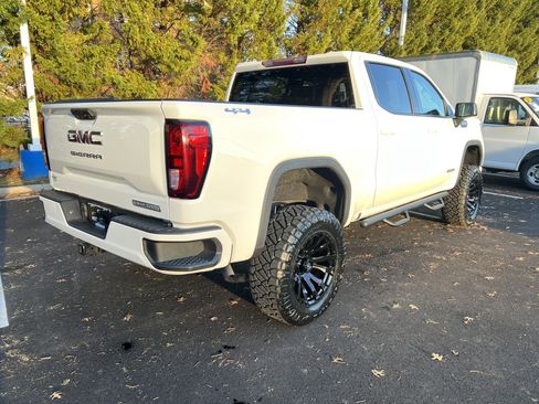 Used 2023 GMC Sierra 1500 Elevation image 8