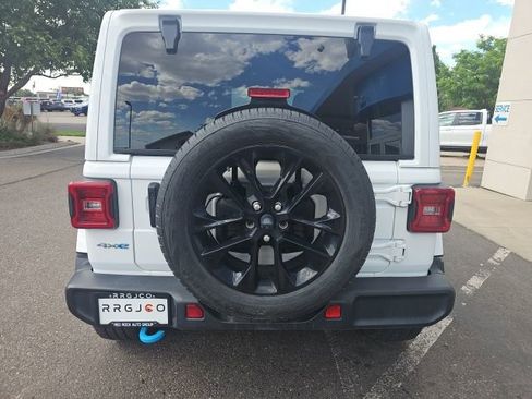 Used 2024 Jeep Wrangler Unlimited Sahara AWD/4WD image 5