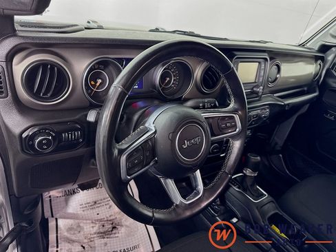 Used 2020 Jeep Gladiator Sport w/ Quick Order Package 24S image 9