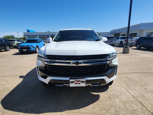 Used 2021 Chevrolet Tahoe 4WD image 2