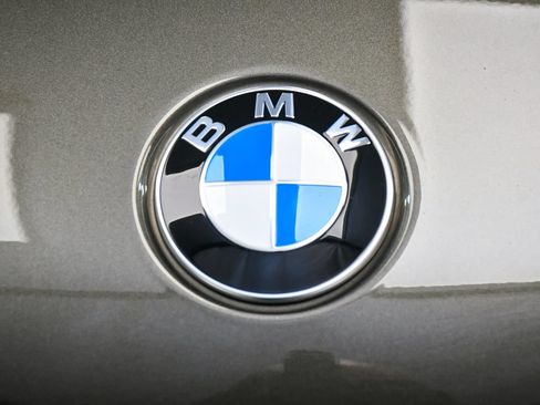 Used 2024 BMW X5 xDrive40i w/ M Sport Package AWD/4WD image 97