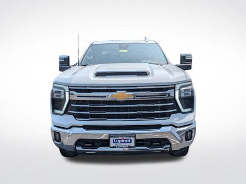 Used 2025 Chevrolet Silverado 2500 LTZ w/ LTZ Convenience Package AWD/4WD image 11