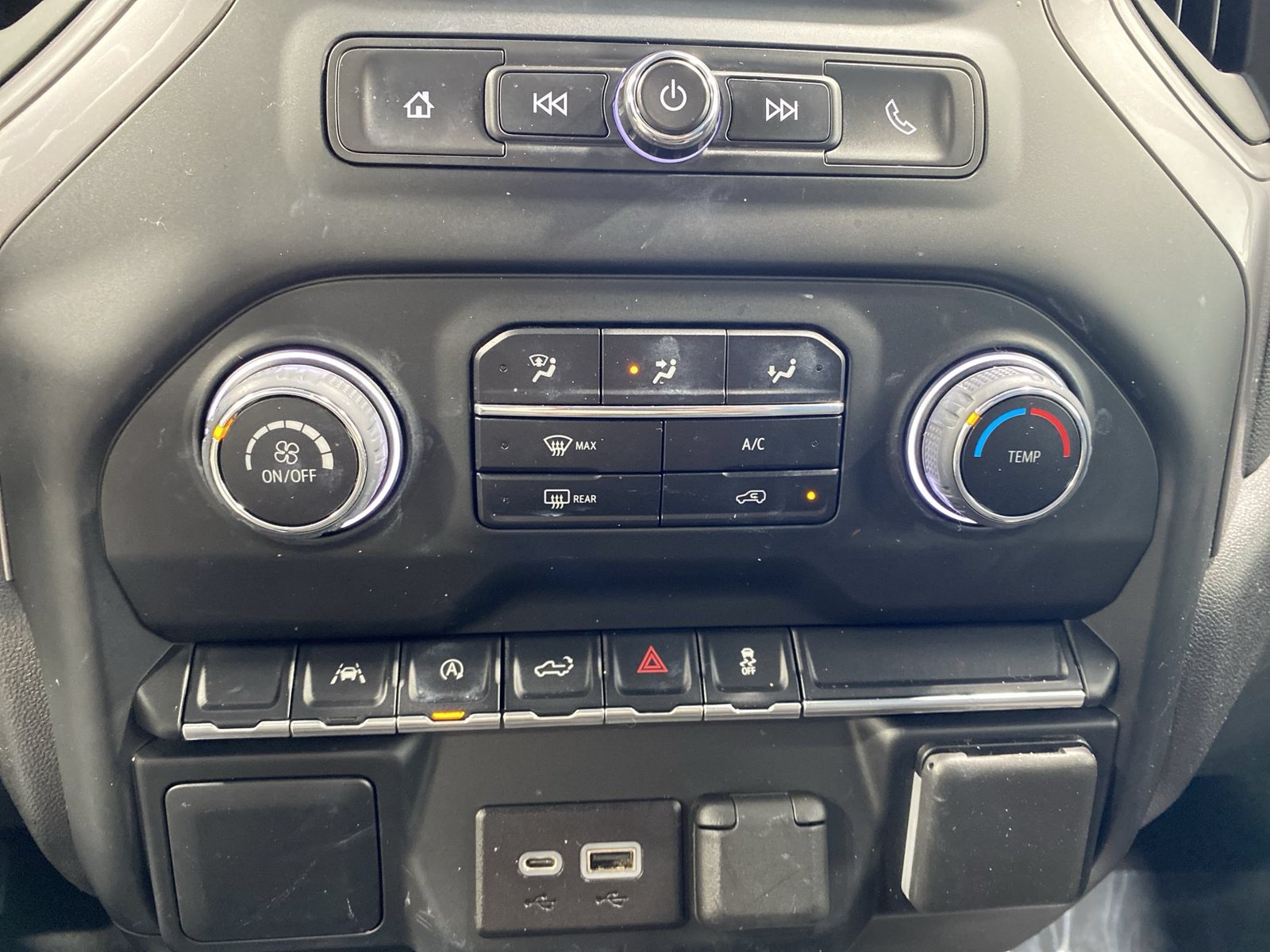 Used 2022 Chevrolet Silverado 1500 Custom AWD/4WD image 18