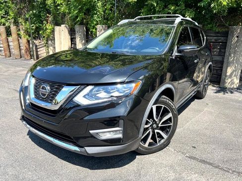 Used 2018 Nissan Rogue SL w/ Premium Package image 1