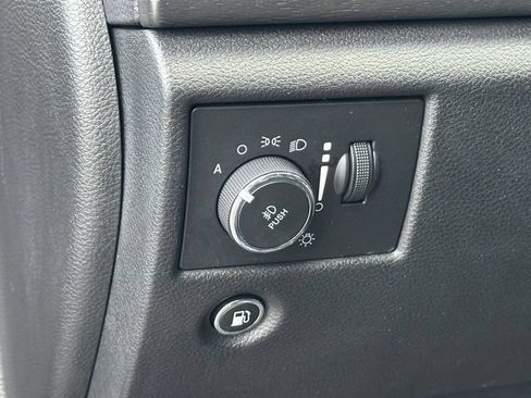 Used 2017 Jeep Grand Cherokee Altitude AWD/4WD image 23