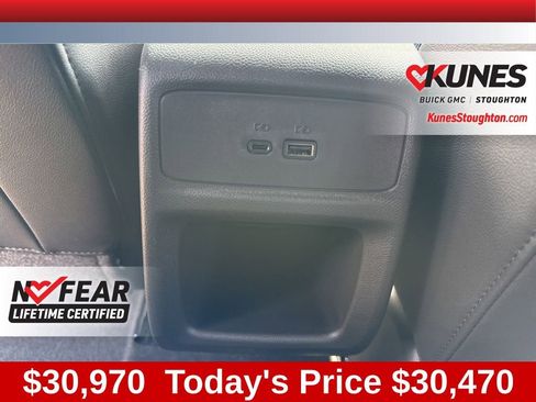 New 2026 Buick Envista Sport Touring image 39