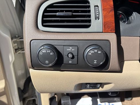 Used 2009 Chevrolet Silverado 1500 LTZ w/ White Diamond Edition image 61