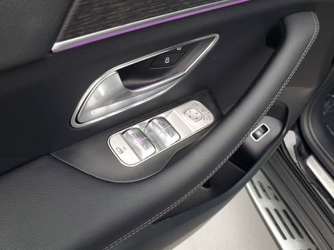 New 2026 Mercedes-Benz GLS 580 4MATIC image 23