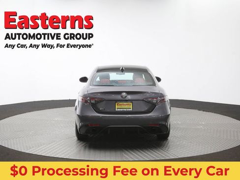 Used 2024 Alfa Romeo Giulia Veloce AWD/4WD image 36