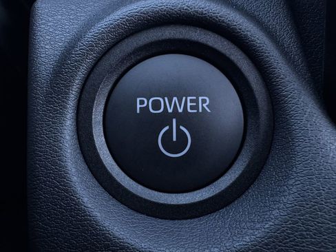 Used 2026 Toyota bZ FWD image 19