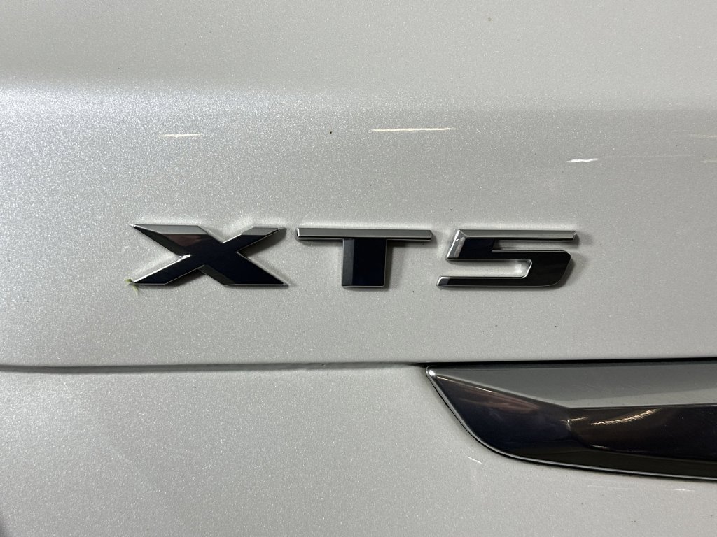 Used 2024 Cadillac XT5 Premium Luxury w/ Technology Package FWD image 36