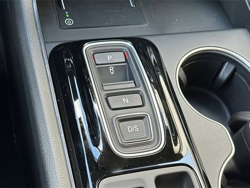 New 2025 Honda Pilot Touring image 24