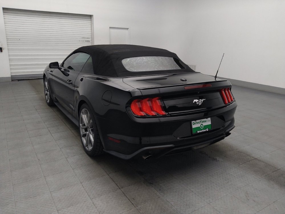 Used 2018 Ford Mustang Premium RWD image 5