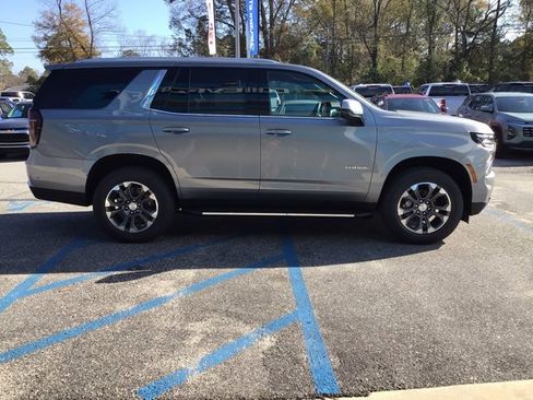 New 2026 Chevrolet Tahoe LS image 5