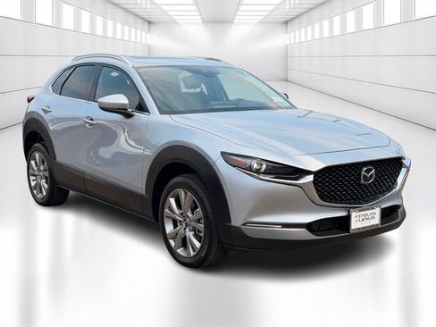 Used 2021 MAZDA CX-30 AWD 2.5 S w/ Premium Package image 3