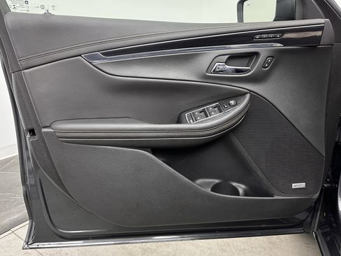 Used 2018 Chevrolet Impala Premier w/ Premier Convenience Package image 10
