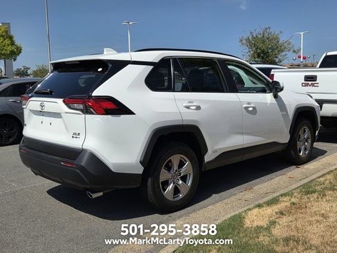 Used 2025 Toyota RAV4 XLE w/ Convenience Package AWD/4WD image 5