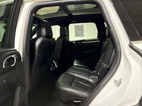 Used 2013 Porsche Cayenne S AWD/4WD image 24