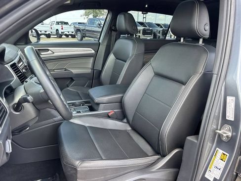 Used 2023 Volkswagen Atlas Cross Sport SE FWD image 26
