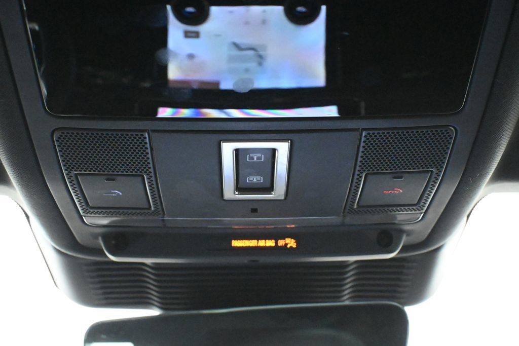 Used 2023 Land Rover Range Rover Evoque R-Dynamic SE AWD/4WD image 19