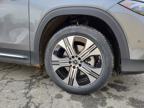 Used 2025 Mercedes-Benz EQB 350 4MATIC SUV image 9