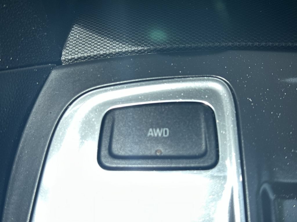 Used 2024 Chevrolet Equinox LT AWD/4WD image 29