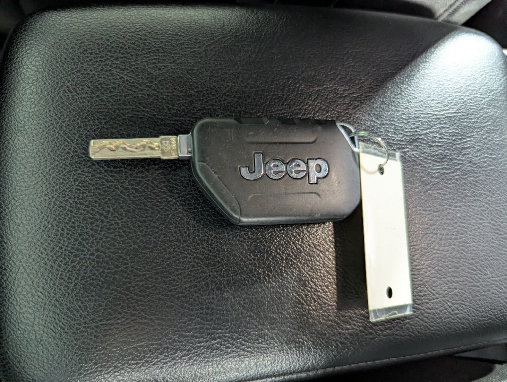 Used 2022 Jeep Wrangler Sport AWD/4WD image 25