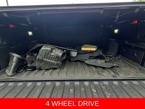 Used 2025 Toyota Tacoma TRD Off-Road w/ TRD Off Road Upgrade Package AWD/4WD image 13