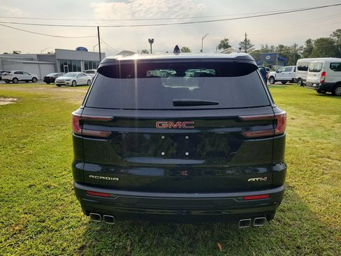 Used 2026 GMC Acadia AT4 w/ Luxury Package AWD/4WD image 10
